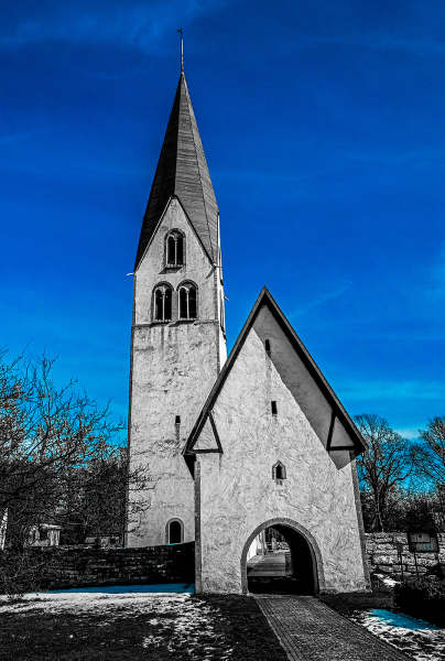Garde kyrka från väster
