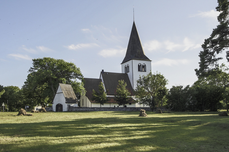 Hall kyrka från norr