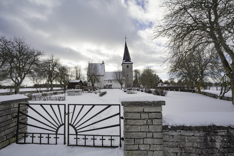Halla kyrka från norr