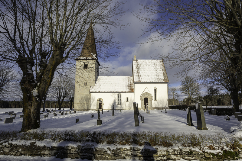 Halla kyrka från söder