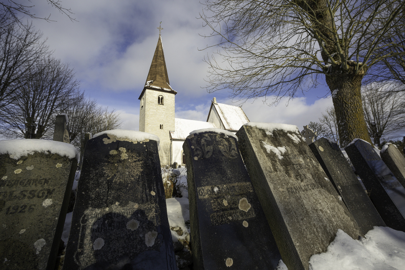 Halla kyrka från söder