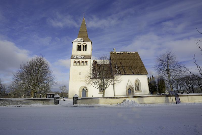 Hejde kyrka från söder