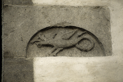 Relief från tidigare kyrka