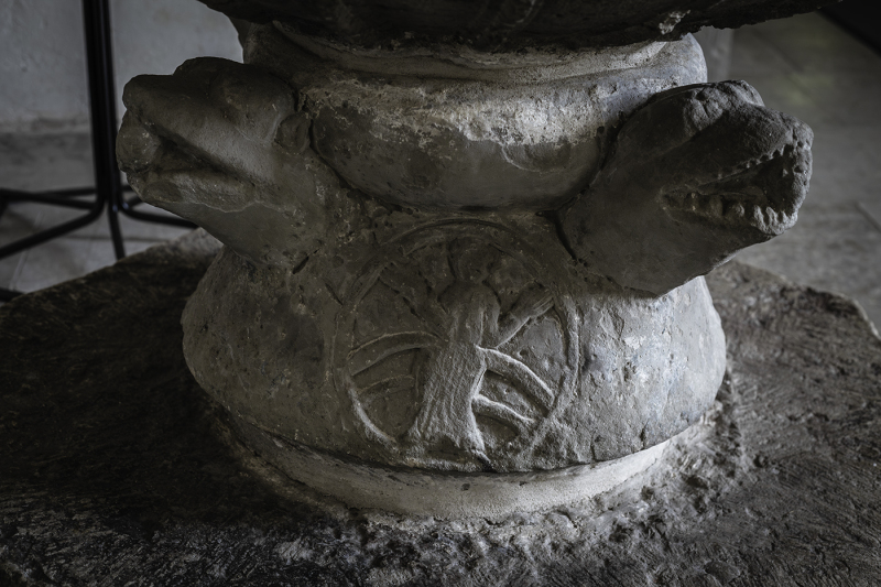 Dopfuntsfot från 1100-talet