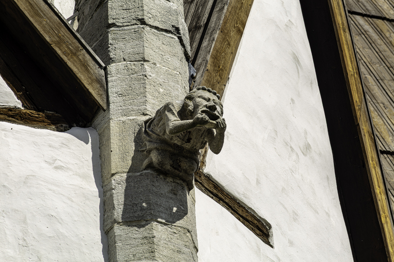 Vattenkastare på tornet, 1340-tal