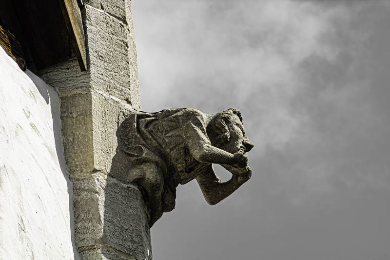 Vattenkastare på tornet, 1340-tal