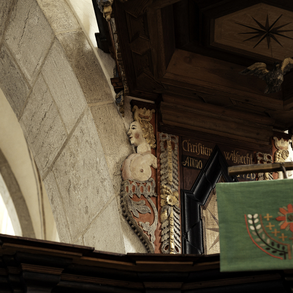 Predikstol från 1718