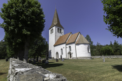 Linde kyrka från sydost