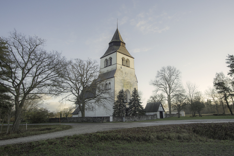 Lokrume kyrka från nordväst