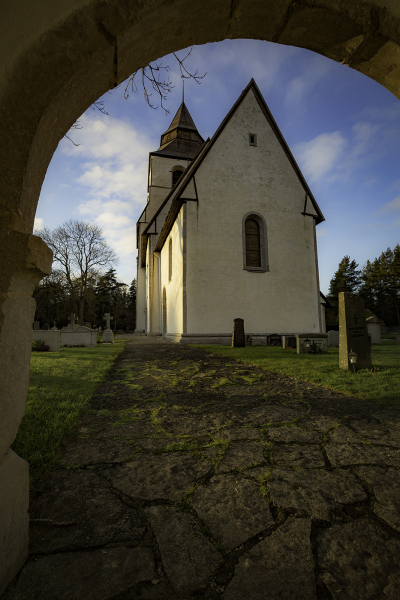 Lokrume kyrka från öster