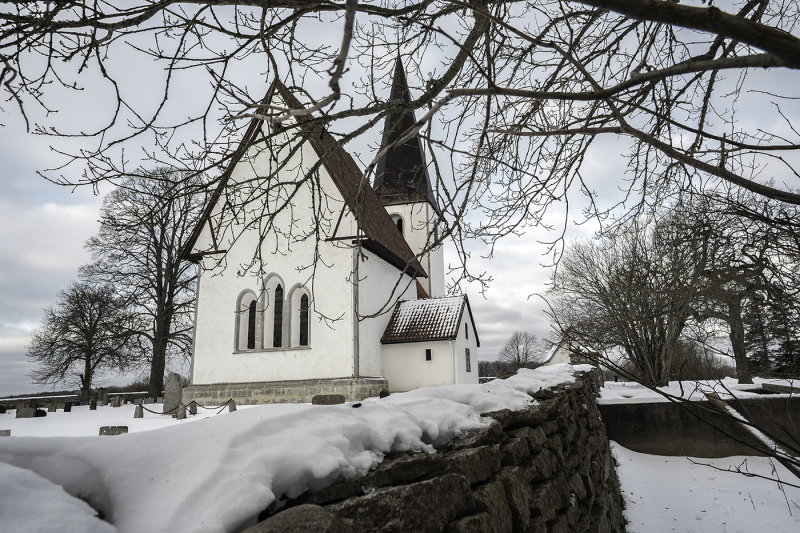 Lummelunda kyrka från öster