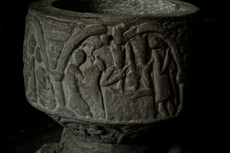 Dopfunt från ca. 1200, tillskriven Hegvald.