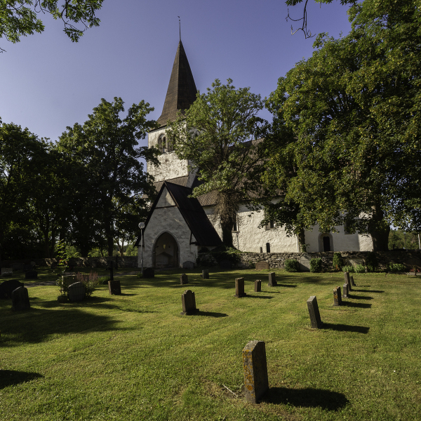 Rute kyrka från söder