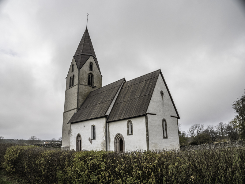 Sundre kyrka från sydost