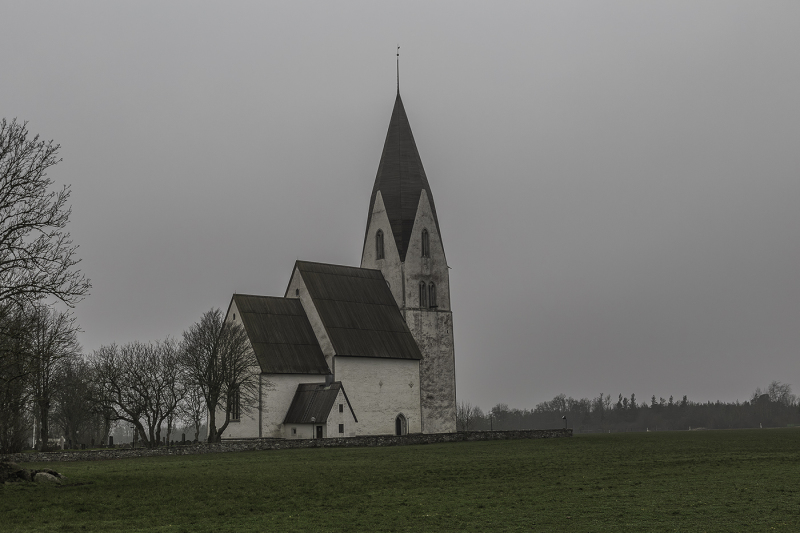 Tofta kyrka från nordost