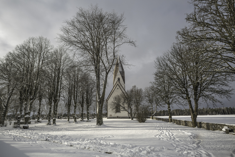 Tofta kyrka från öster