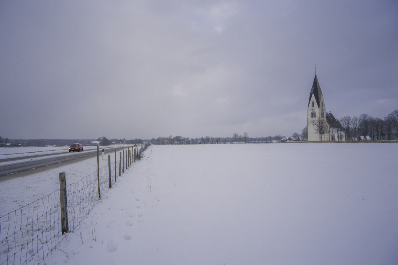 Tofta kyrka från sydväst