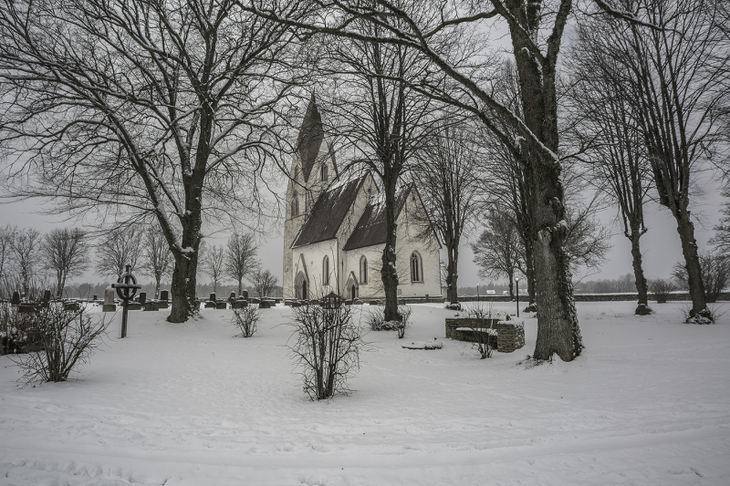 Tofta kyrka från sydost