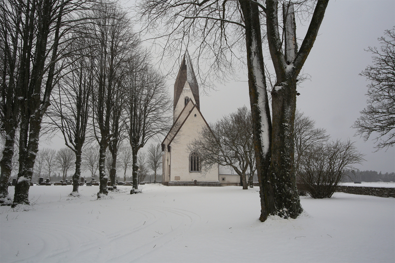 Tofta kyrka från öster