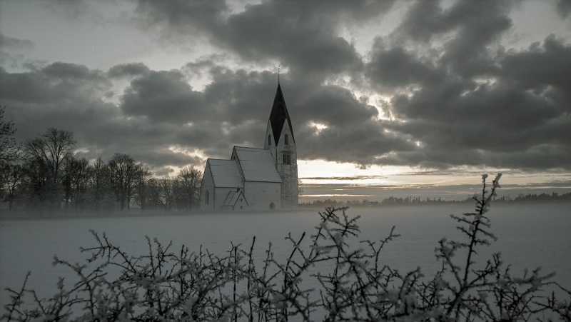 Tofta kyrka från nordost