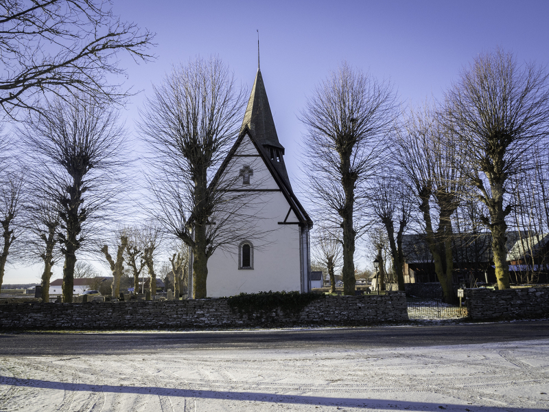 Träkumla kyrka från öster