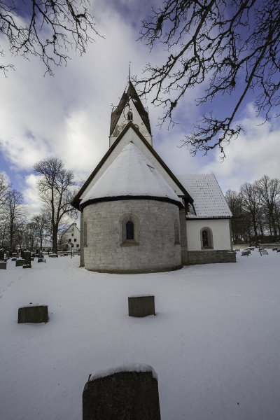Vall kyrka från öster