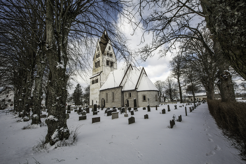 Vall kyrka från sydost