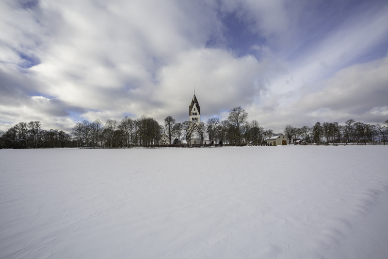 Vall kyrka från öster