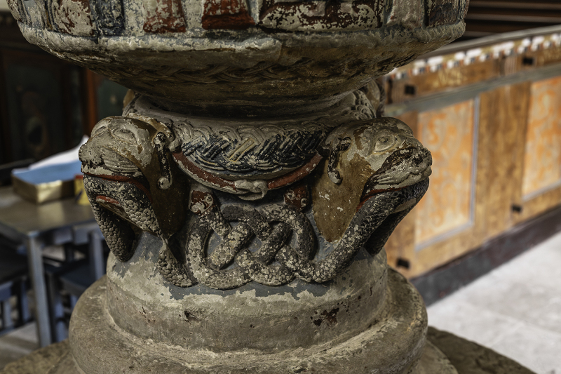 Dopfunt från 1100-talet, målad på 1700-talet