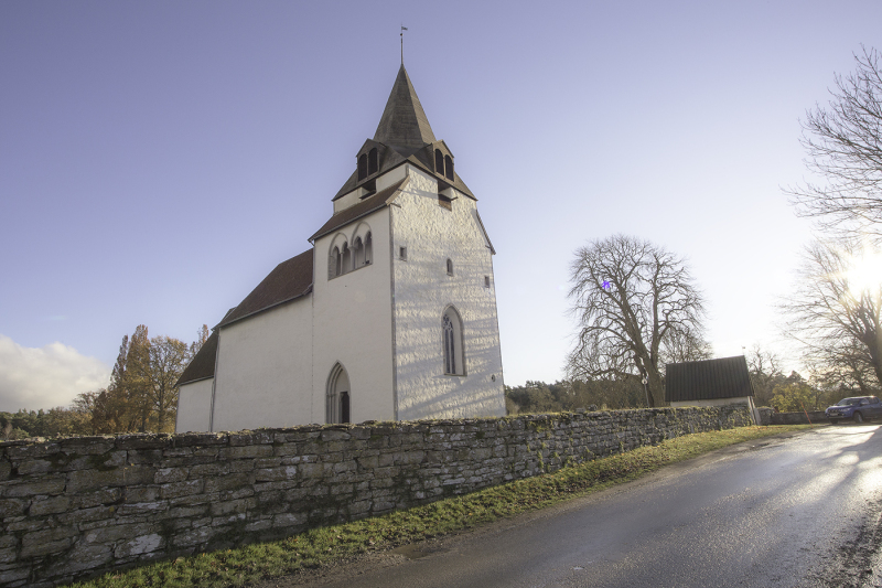 Väskinde kyrka från sydväst