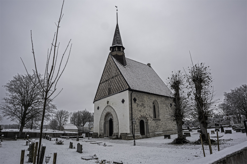 Västergarn kyrka från sydväst