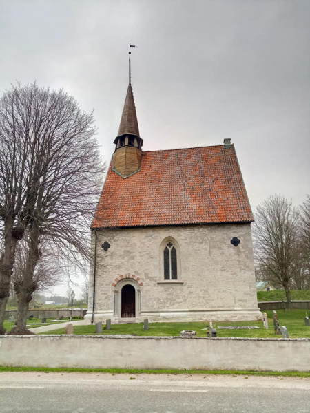 Västergarn kyrka från söder
